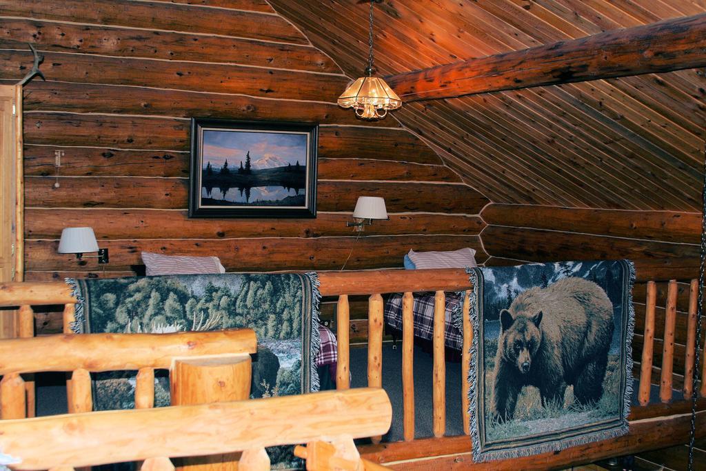 Wise Old Hunter Lodge Anchor Point Camera foto