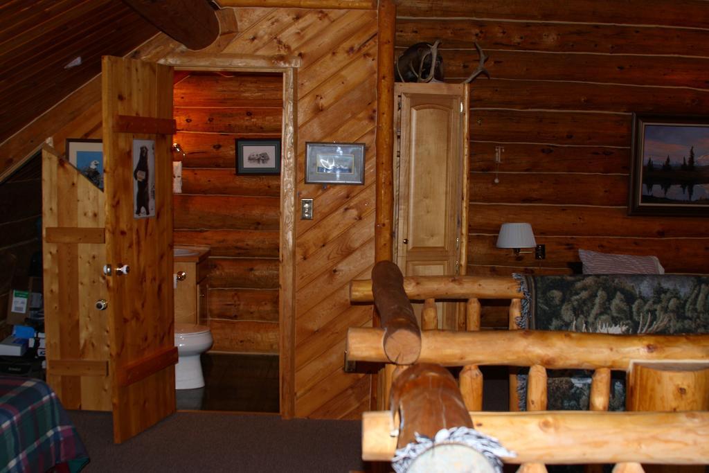 Wise Old Hunter Lodge Anchor Point Camera foto