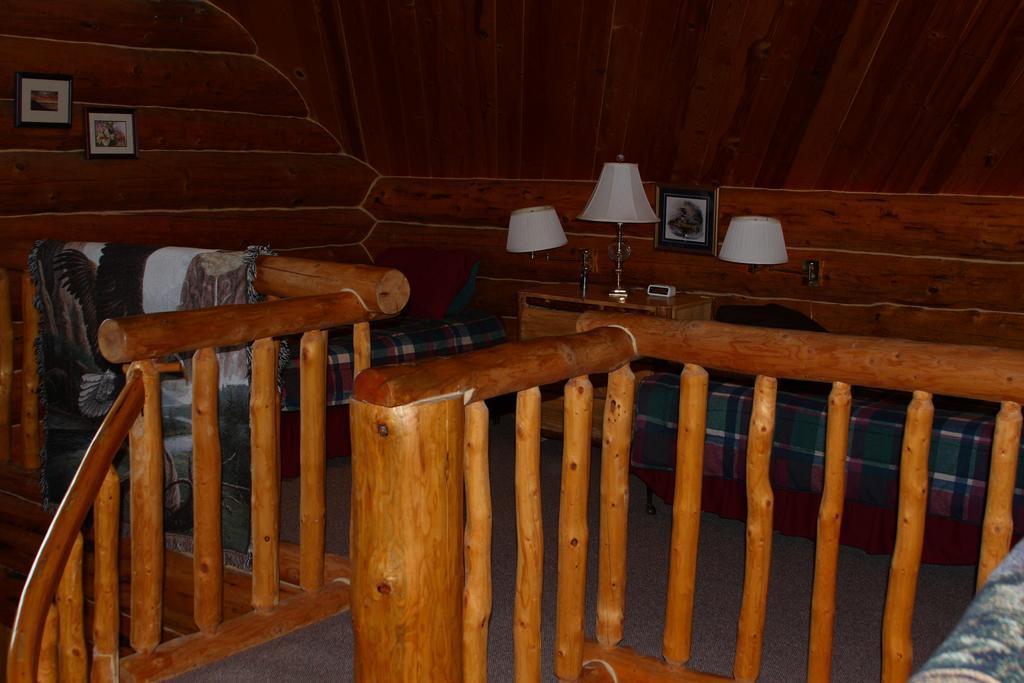 Wise Old Hunter Lodge Anchor Point Camera foto